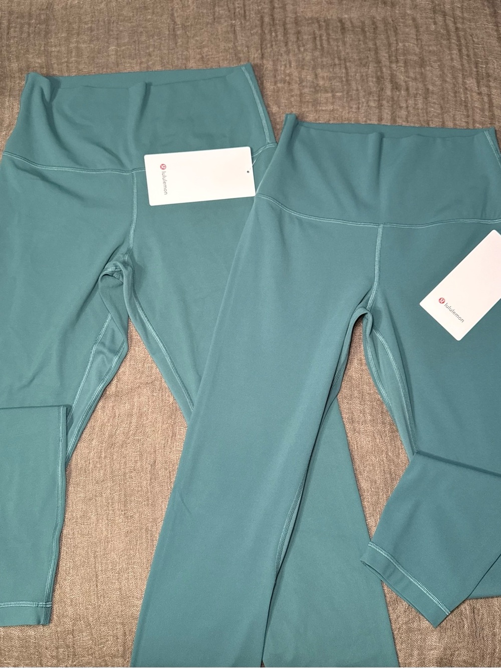 Lululemon Deep Marina Align Leggings (NWT)